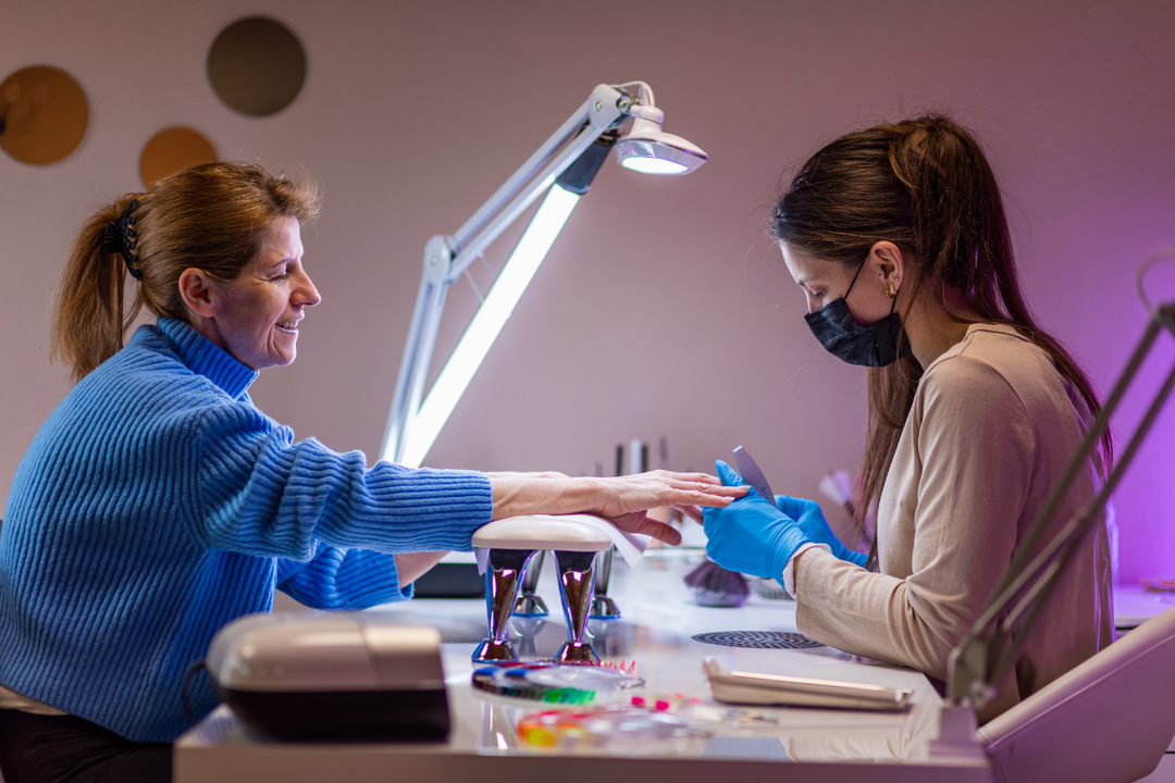 Salón de Manicura: Diseño Funcional y con Estilo